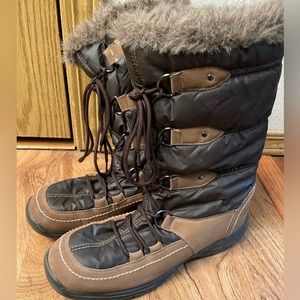 Totes Women’s Snow Boots